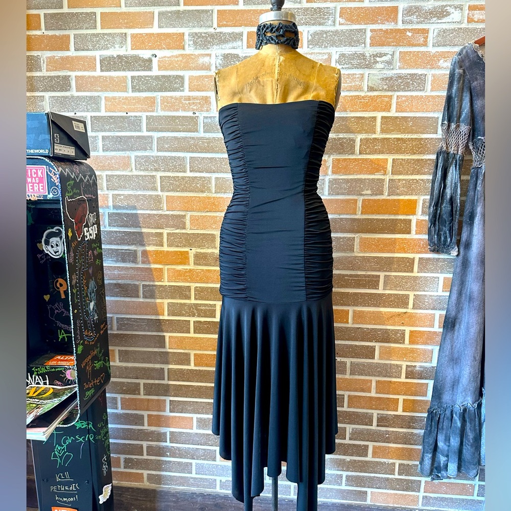 Black scrunched nylon dress. Fits SM